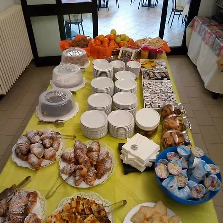 Otello Hotel Punta Marina