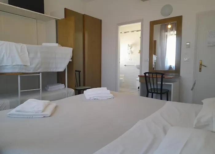 Otello Otel Punta Marina